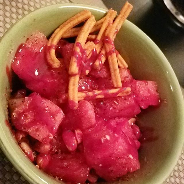 Hozer505's tweet photo. Decided to make our own Loco Bowls tonight, here we have mango, pineapple, strawberries, and watermelon with spicy peanuts, churritos, chamoy, and Tajin. Omfuck delish!
#FatKidCode #FoodPorn #TeamPiggy #MulticulturalCulinarySwag #MexicanTreats https://t.co/AGcbXAOdGe https://t.co/4iFvDNLWkx