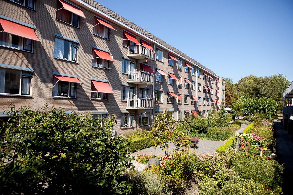 leidschdagblad's tweet image. Zorgorganisatie Topaz ’lokt’ nieuwe medewerkers met woning in hartje Leiden: ’In feite herstellen we de zusterflat van vroeger’ dlvr.it/R7n3wt