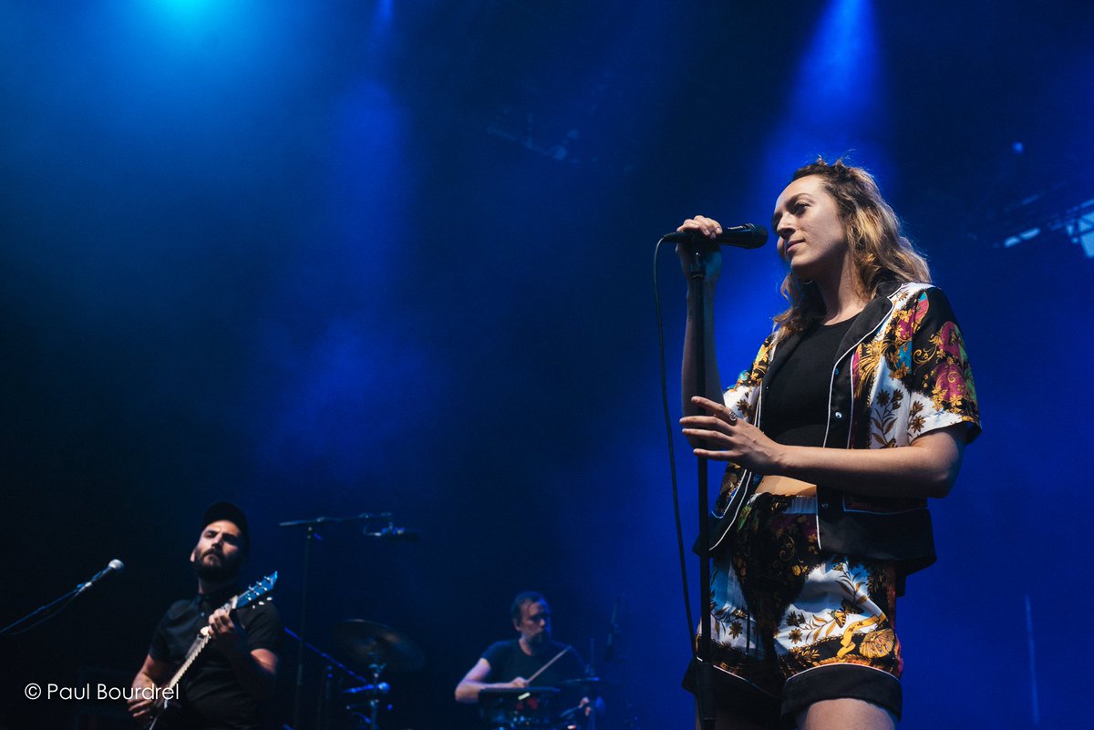 Retour sur la formidable soirée @fourviere  u 24 juin avec <a href="/Hollydaysband/">Hollydays</a> et <a href="/Zazieonline/">Zazie</a>  : baz-art.org/archives/2019/…