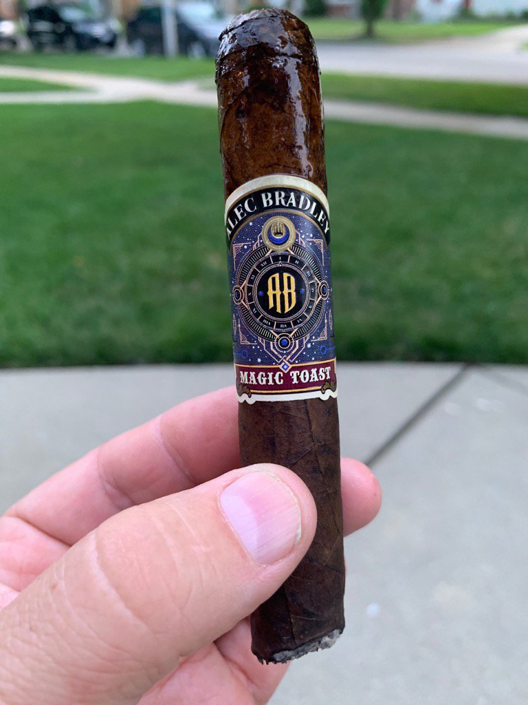 Enjoying the beautiful wether <a href="/alecbradley/">Alec Bradley Cigars</a> <a href="/FamousSmokeShop/">Famous Cigars</a>