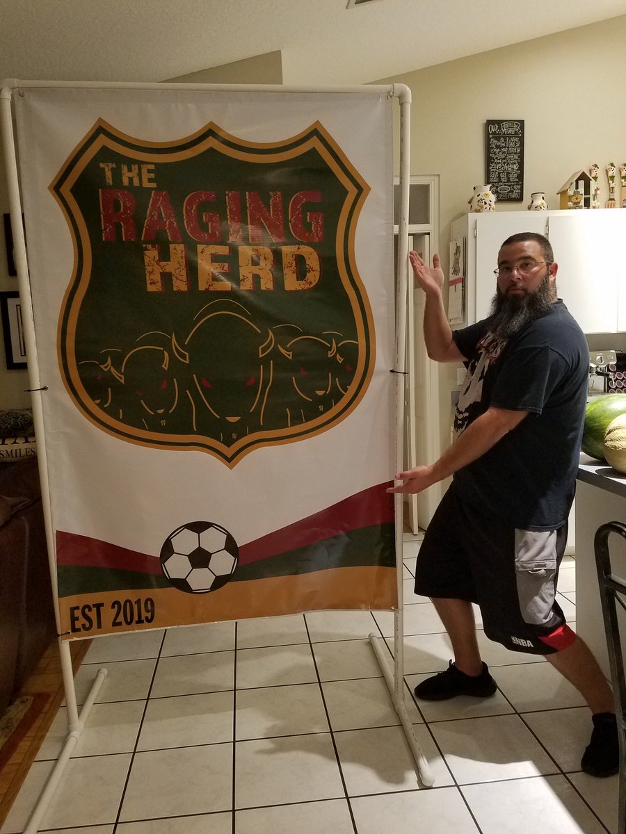 @TheVillagesSC @CoachDaSilva @DailySunDrew @USLLeagueTwo Banner is finished.. the stand needs a little more work, but @Lowes is closed. #workinprogress #supportergroup #futbolfamily #soccer #thevillages #banner #centralflorida #fans #path2pro