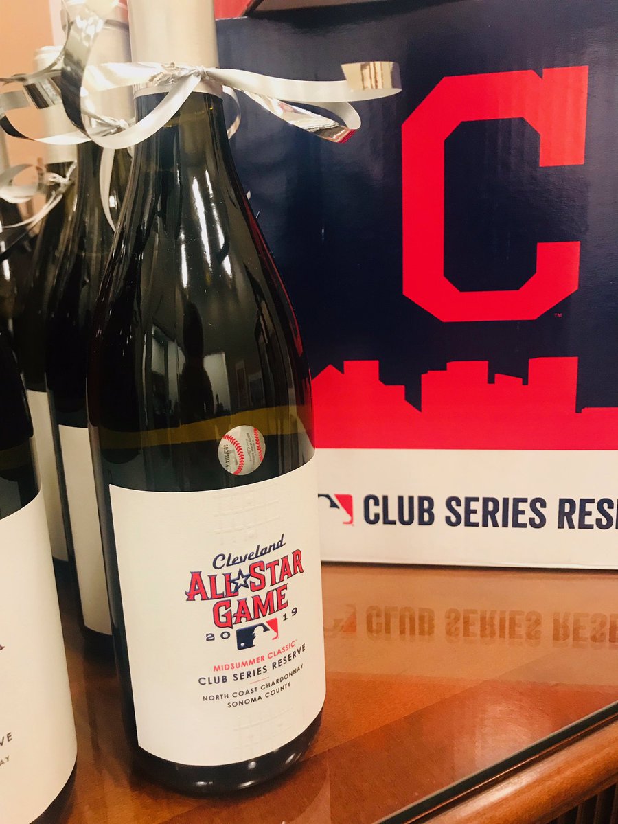 AllisonRhea1's tweet photo. Our residents are getting the All-Star treatment! Why live anywhere else? #allstartreatment #allstarsincle #luxuryliving https://t.co/zax6AN6HIV