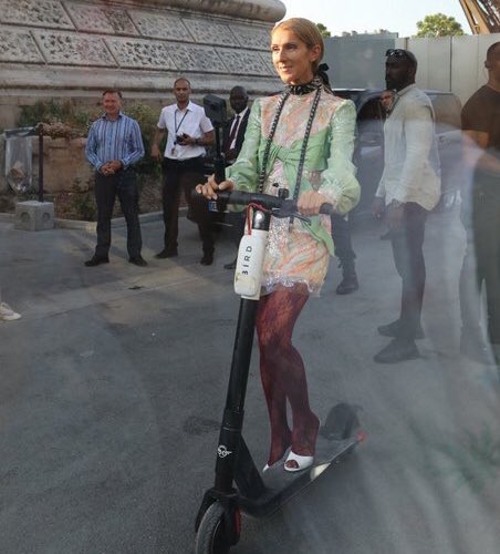 1MemeAtATime's tweet photo. showing up to start drama like https://t.co/btb9q6Dz2Q