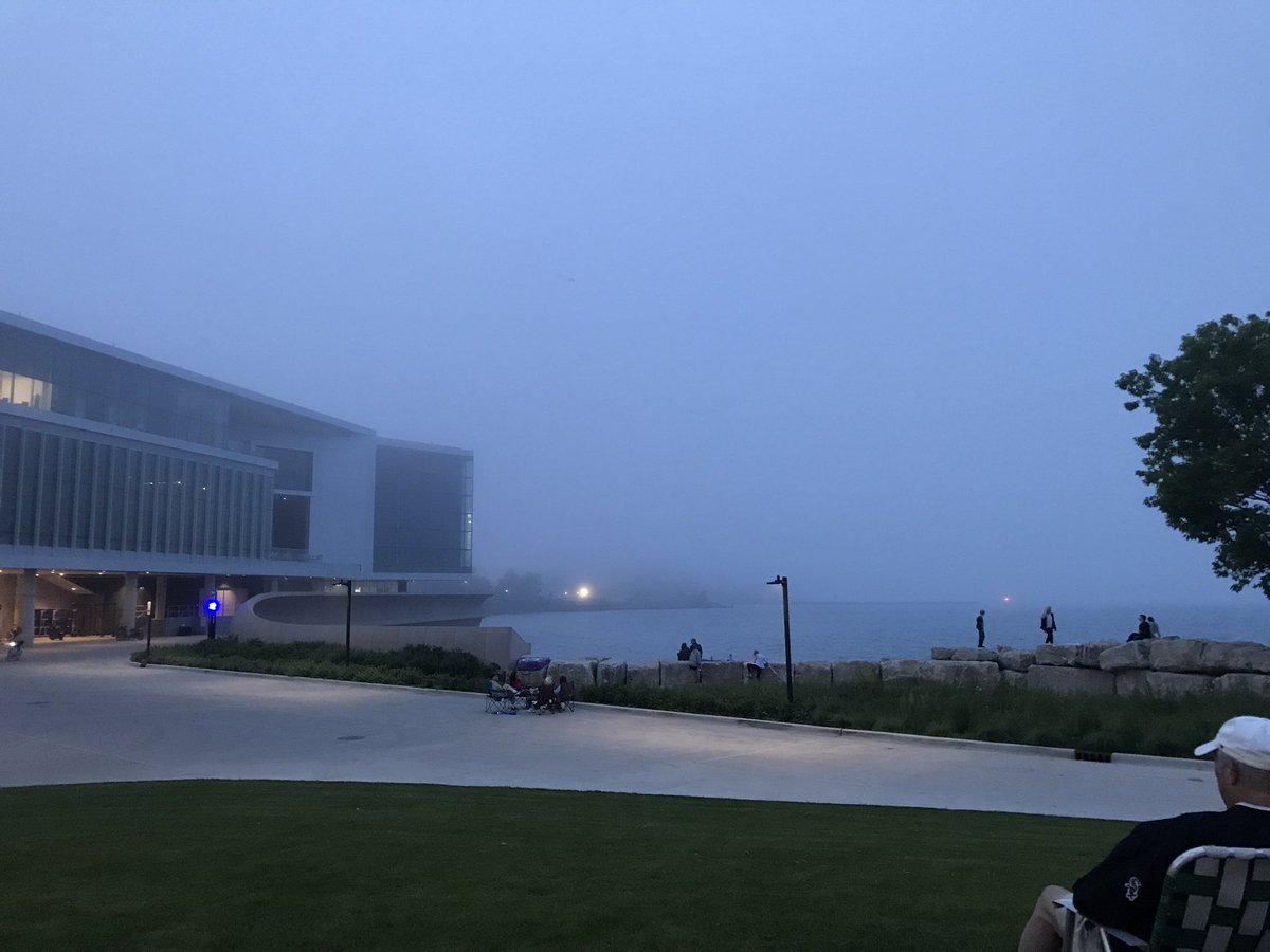 ErickOnTheWeb's tweet photo. The fog has moved in on Lake Michigan! Will Wilmette still have fireworks? Also, great new sports facility, #B1GCats - This is my first time seeing it up close! https://t.co/5YF7mgATh4