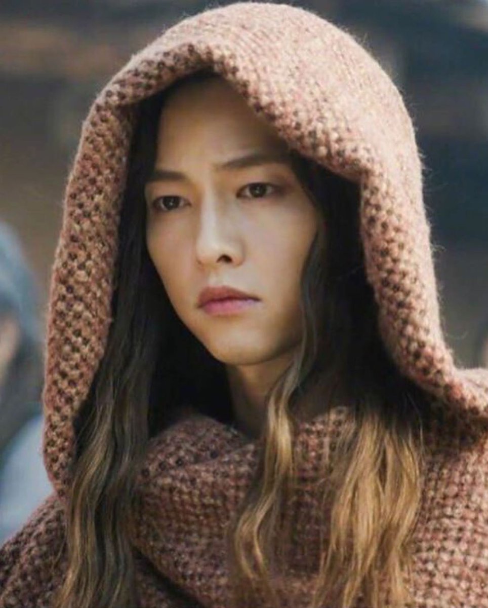 shaynezambales's tweet photo. Saya x Eun Seom 💕 
Sobrang gaLing lang talaga ni #SongJoongki ❤ ung mata mata pa Lang umaacting na 👏👏 
Nabigyan niya ng Hustisya ung bawat character niya 

#ArthdalChronicles https://t.co/uxfAE1kKBw