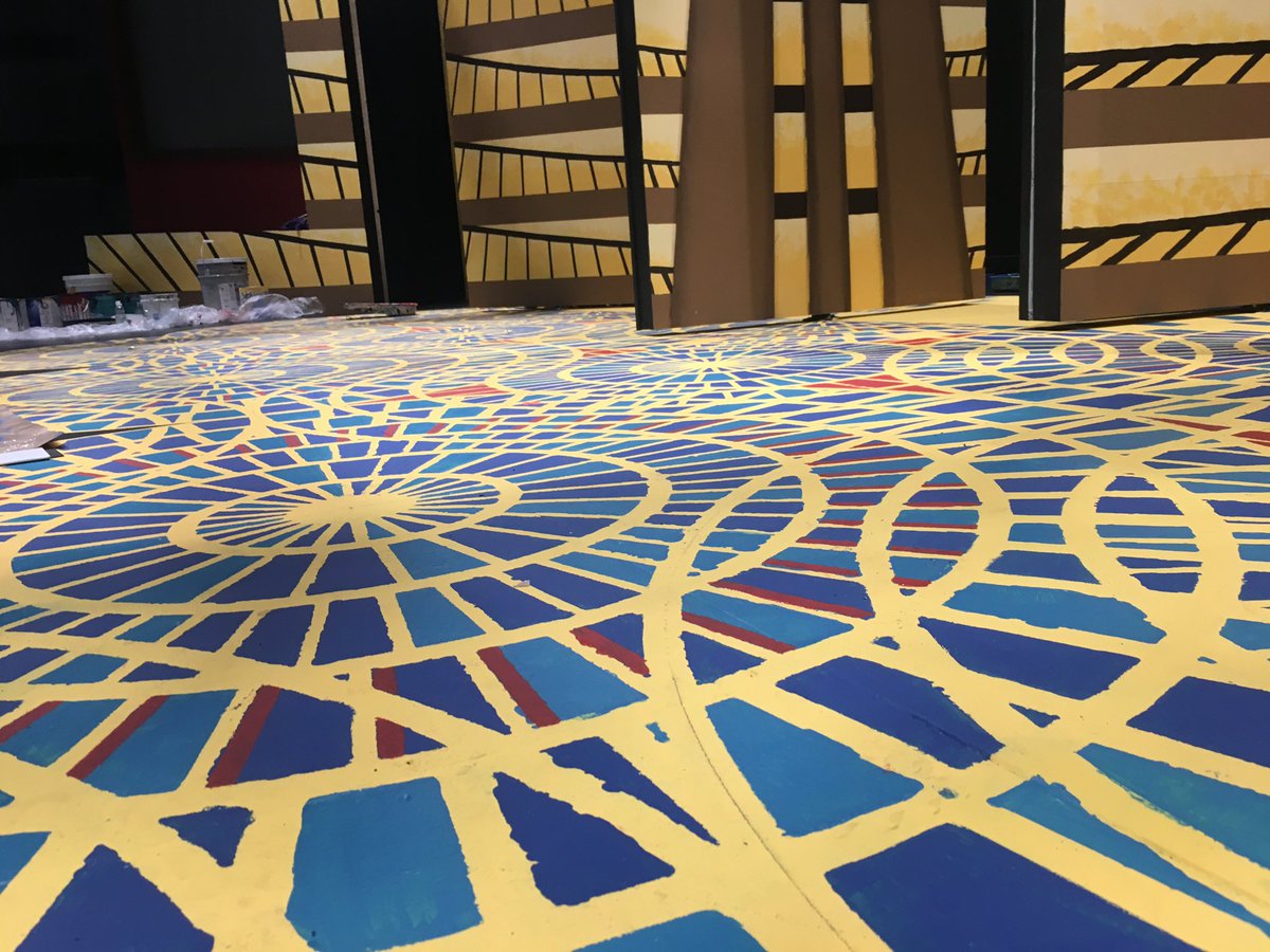 joncarrjr's tweet photo. The @dads_garage stage is painted and ready for opening night. #dragoncon #dragoncon2019 #wrathofconplay https://t.co/Lm1igp2Okp