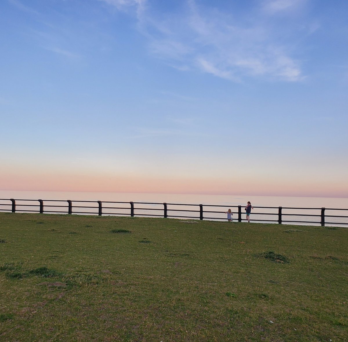 bethdblogger's tweet image. Beautiful #toronto spot to visit, walk around or watch the sunset this summer w/ or w/out kids - RC Harris Water Treatment Plant #freesummerfun #thesix
