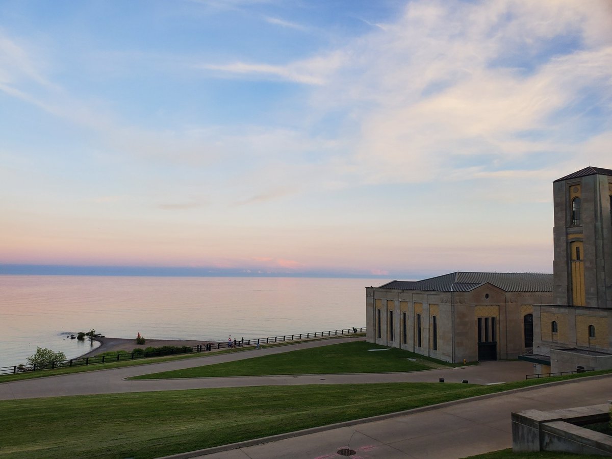 bethdblogger's tweet image. Beautiful #toronto spot to visit, walk around or watch the sunset this summer w/ or w/out kids - RC Harris Water Treatment Plant #freesummerfun #thesix