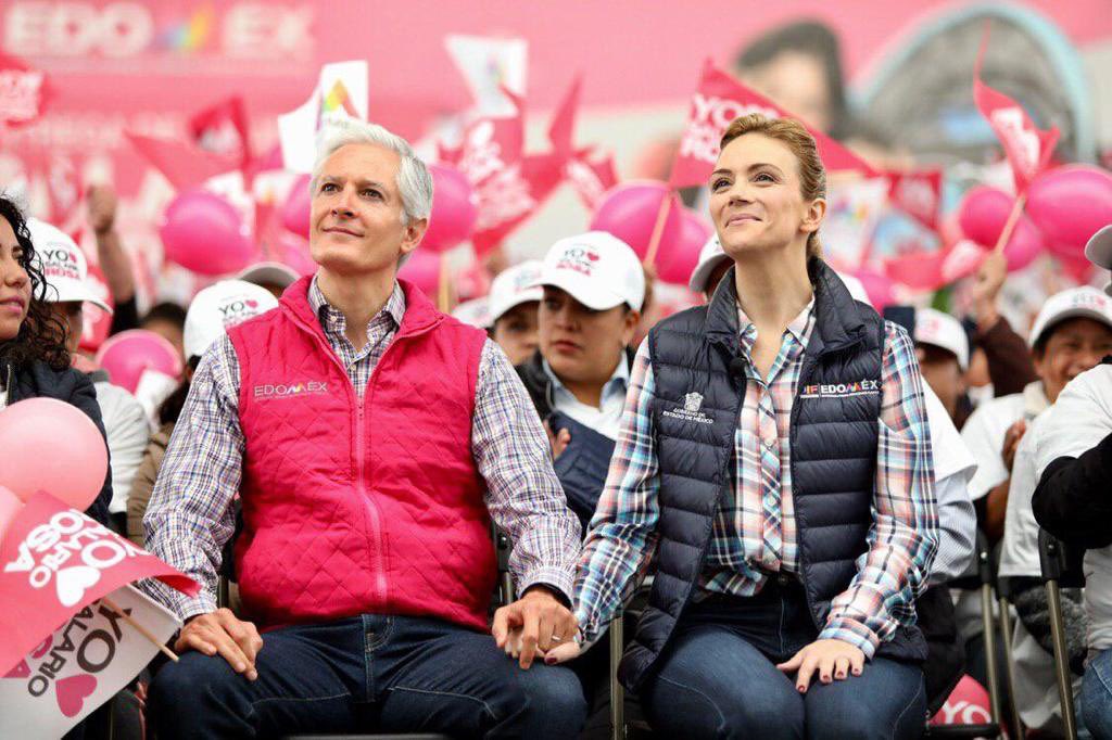 Car (@Luz96257435) on Twitter photo 2019-07-04 03:07:13 En el #Edoméx, las personas con discapacidad ocupan un lugar muy importante, por eso cuentan conmigo y con toda la #FamiliaDIFEM para seguir trabajando por y para ustedes. En el #Edoméx, las personas con discapacidad ocupan un lugar muy importante, por eso cuentan conmigo y con toda la #FamiliaDIFEM para seguir trabajando por y para ustedes.