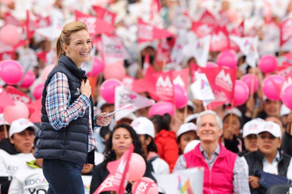 fercastillodm's tweet photo. En el #Edoméx, las personas con discapacidad ocupan un lugar muy importante, por eso cuentan conmigo y con toda la #FamiliaDIFEM para seguir trabajando por y para ustedes. https://t.co/N5FRrk1IE3