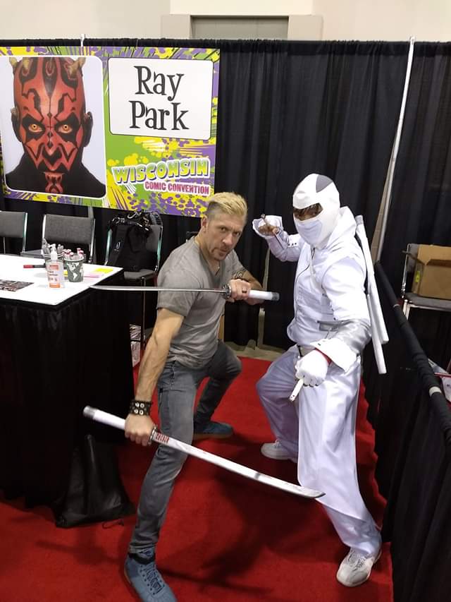 WraXden's tweet photo. Time and money well spent at #wisconsincomiccon2019 

@IAMRayPark @missalihillis it was a pleasure meeting you both.

#cosplay #cosplayer #cosplaying #WCC2019 #WCC #wisconsincomiccon #GIJoe #FinalFantasyXIII #snakeeyes #stormshadow #stormshadowcosplay #lightning #FinalFantasy https://t.co/thPsnnpA4N
