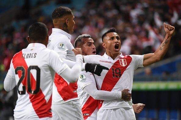 evoespueblo's tweet photo. Felicidades al hermano pueblo de #Perú 🇵🇪 por el pase de su Selección a la final de la #CopaAmérica. Fue un lindo partido frente a #Chile 🇨🇱, y esperamos una final aún más emocionante ⚽ El fútbol es pasión de multitudes y un gran motivo de integración. https://t.co/toIG6zGUKx