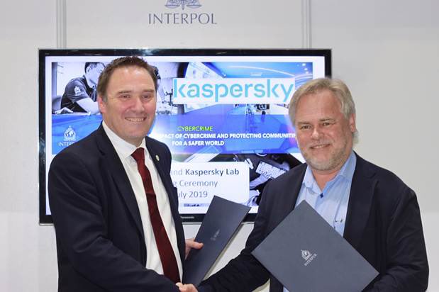 MikhailVasin's tweet photo. #Kaspersky and @INTERPOL_Cyber extend their relationship and commitment to fight cybercrime: https://t.co/UoH87v5Ccr #SecurityWithoutBorders https://t.co/2sdIyj2cD9