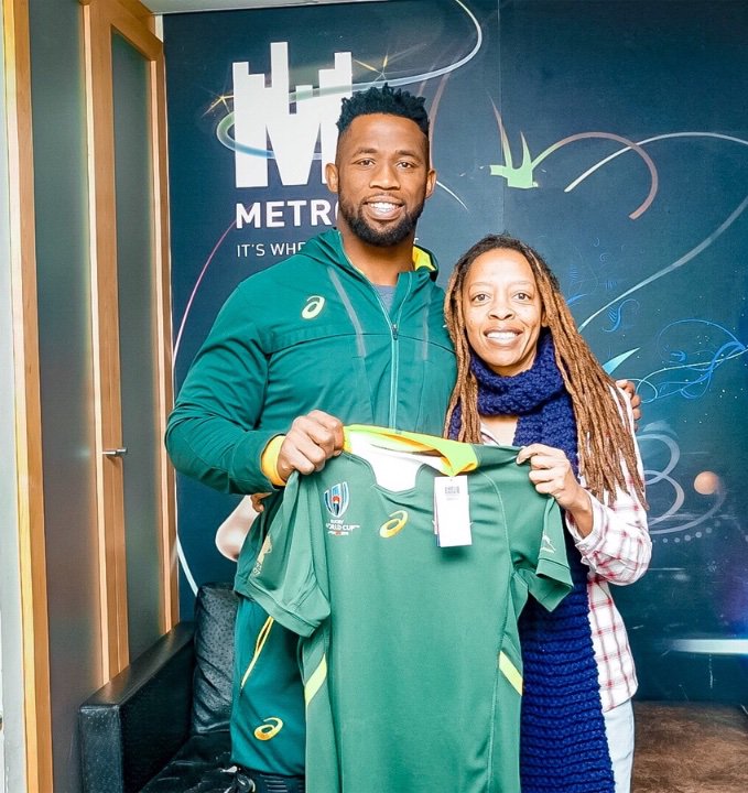 #FreshBreakfast Siya Kolisi could possibly be out of the Rugby Championships and a doubt for the Rugby World Cup in Japan due to injury. 
Considering the recent performance of our other national teams on the World Stage, does this news worry you?
Send Voice notes 081 577 3333
