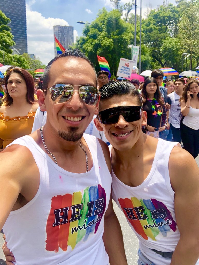Alexcrgdl's tweet photo. Marcha pride #CDMX 2019 🏳️🌈
#PrideCDMX2019 #Pride https://t.co/BkO7FUuADK