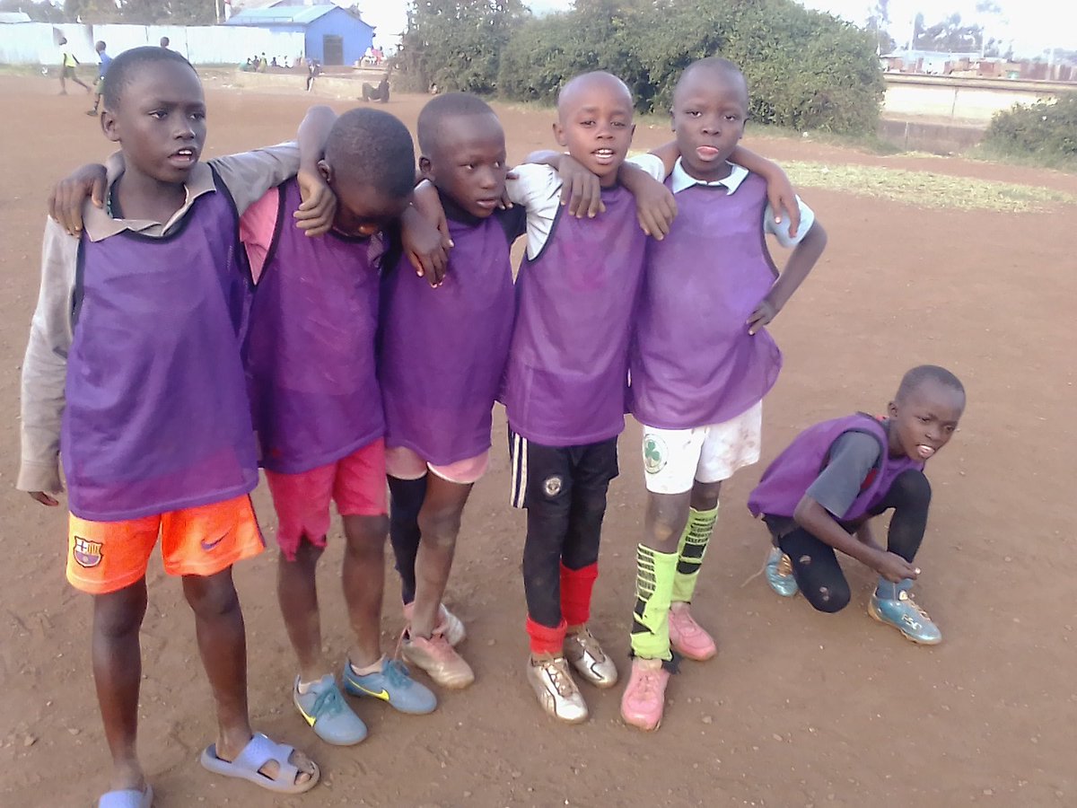 CochSam's tweet image. KESOCCER ACADEMY Great Family....