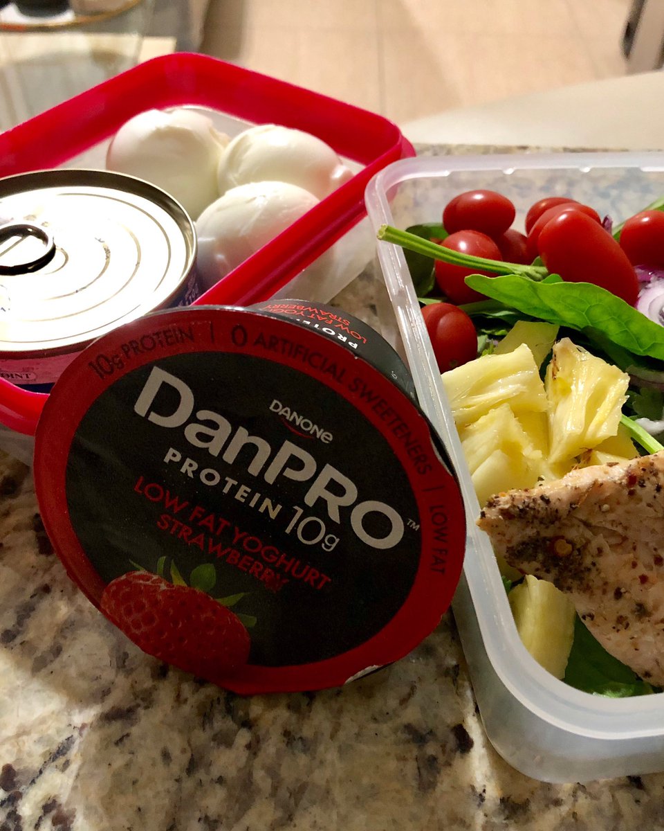 smoicles's tweet image. HIGH PROTEIN DAY!!! 

To ensure I meet my protein I’ve added the @DanPro_Danone 10g low fat yoghurt as my 10 clock snack. #FuelYourpassion #Proteinonthego #ProteinFuelledyoghurt  #Danone #DanPro