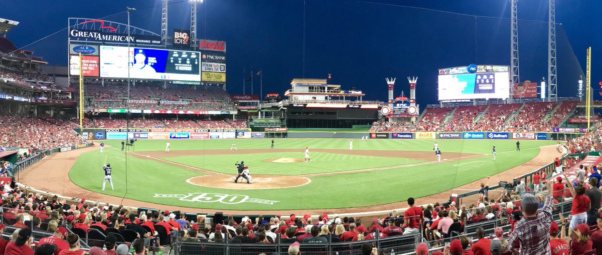“And this one belongs to the Reds!” #RedsWin