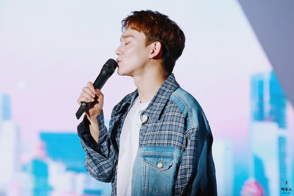 zeus__chen's tweet photo. 190630 더 스테이션 콘서트
#첸 #종대 #CHEN #MGMAVOTE

😘😘
https://t.co/zrHYiN15jd https://t.co/8Anzeaifgf