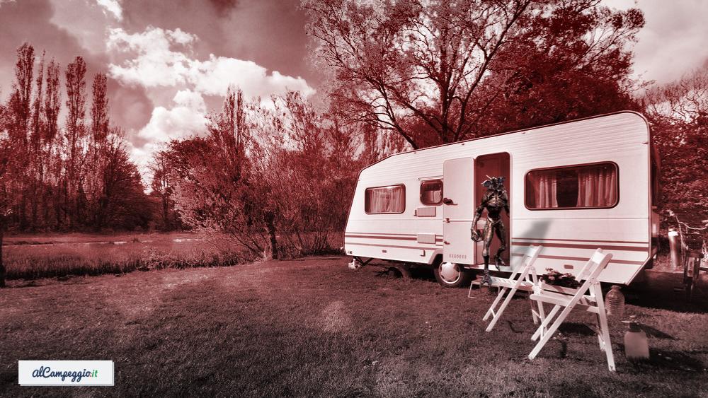 alcampeggio's tweet image. #StrangerThings3 

+++ ALTRA FOTO ESCLUSIVA DEL #DEMOGORGONE IN VACANZA +++ 

I nostri paparazzi hanno immortalato l'attore nella sua Roulotte😁