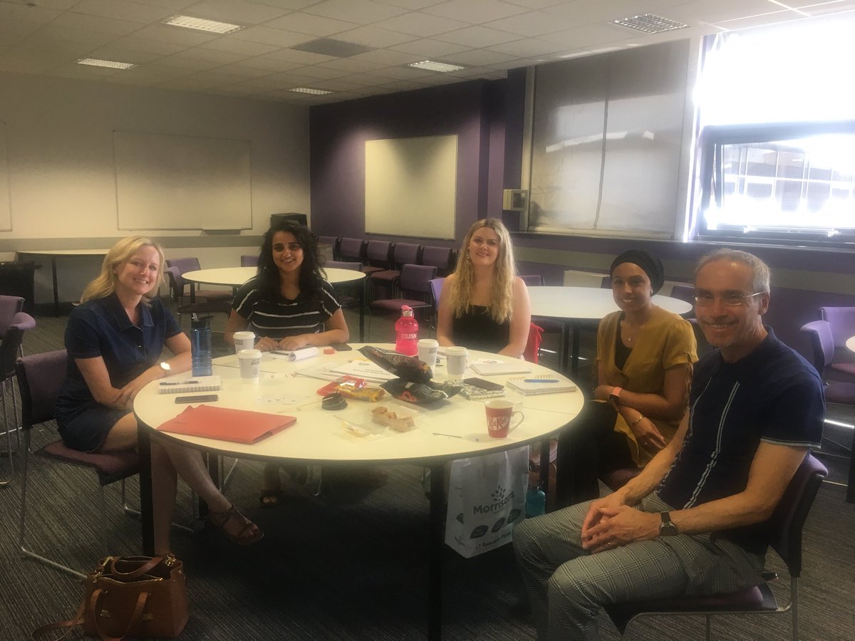 YasminPerry3's tweet photo. ⁦@iHealthVisiting⁩ ⁦@UCLan⁩ ⁦@UCLanHealth⁩ SCPHN HV and School Nursing students celebrating final day on course with Robert Nettleton from iHV! https://t.co/tEj53Izss3
