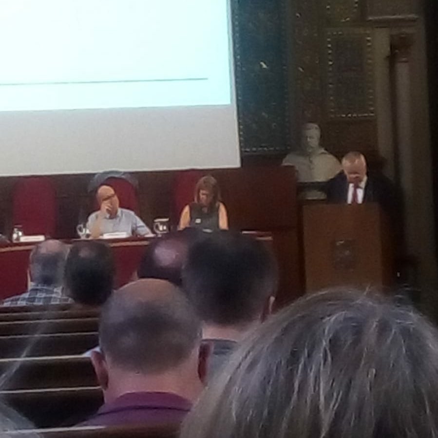 D-Recerca Precària tweet media