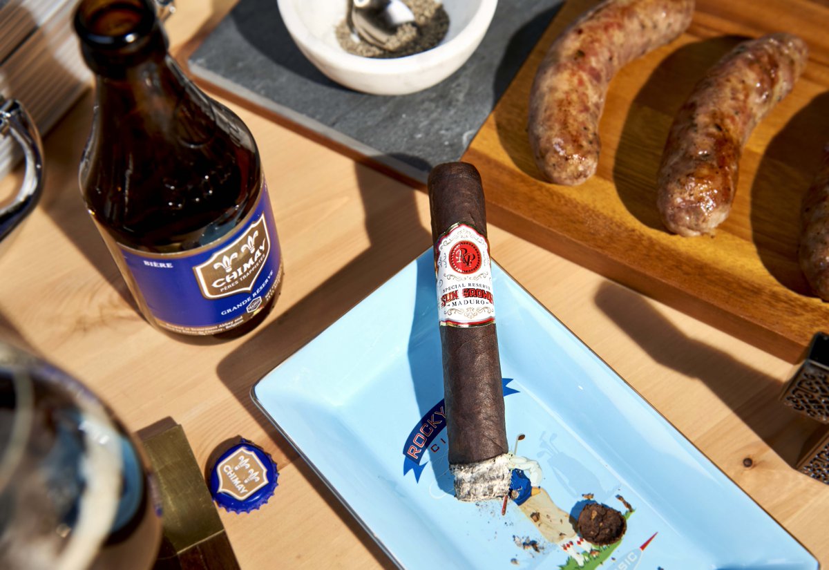 Happy Fourth of July from the RP family! Grab a cigar and your favorite drink and enjoy this beautiful holiday!

#Cigars #RockyPatelCigars #4thOfJuly #Freedom #America #PremiumCigars #Holidays
