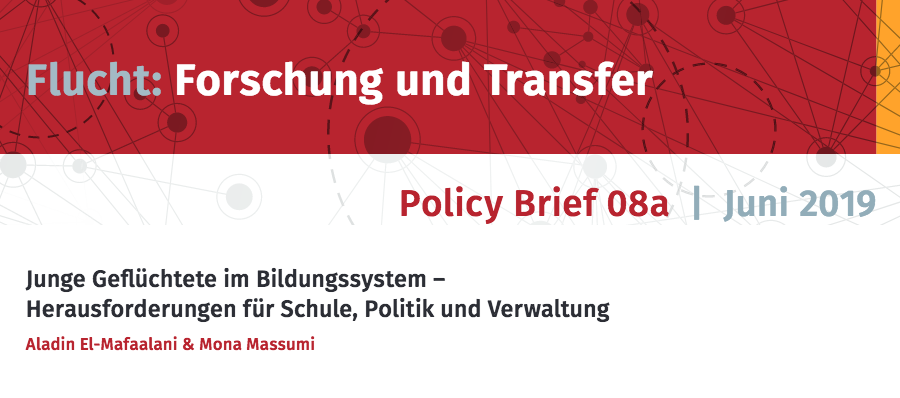 MDIntegration's tweet photo. Wie kann die #Integration von jungen #Flüchtlinge|n in das #Bildung|ssystem verbessert werden? Zum Beispiel indem #Mehrsprachigkeit von Anfang an als Fähigkeit verstanden wird. Sechs Empfehlungen der Bildungsexperten Massumi und @AladinMafaalani @IMIS_UOS https://t.co/sDv9XJZBmr https://t.co/cmiHrSqtcp