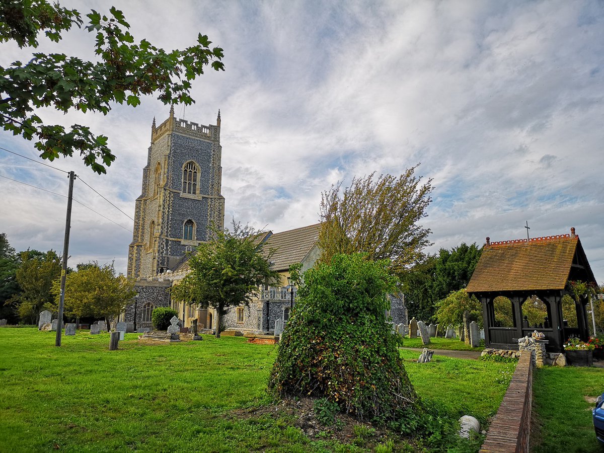 AllSaintsAngels's tweet photo. The lovely 13th Century church of All Saints', Brightlingsea &amp; its caring, vibrant community. Bats, birds beetles &amp; baptisms; weddings, weeding, worship &amp; war graves; heritage, holy mowers, hopes &amp; hard work; funerals, fun days, festivals, freemen &amp; fundraising for improvements. https://t.co/ZCx8eM98Xd