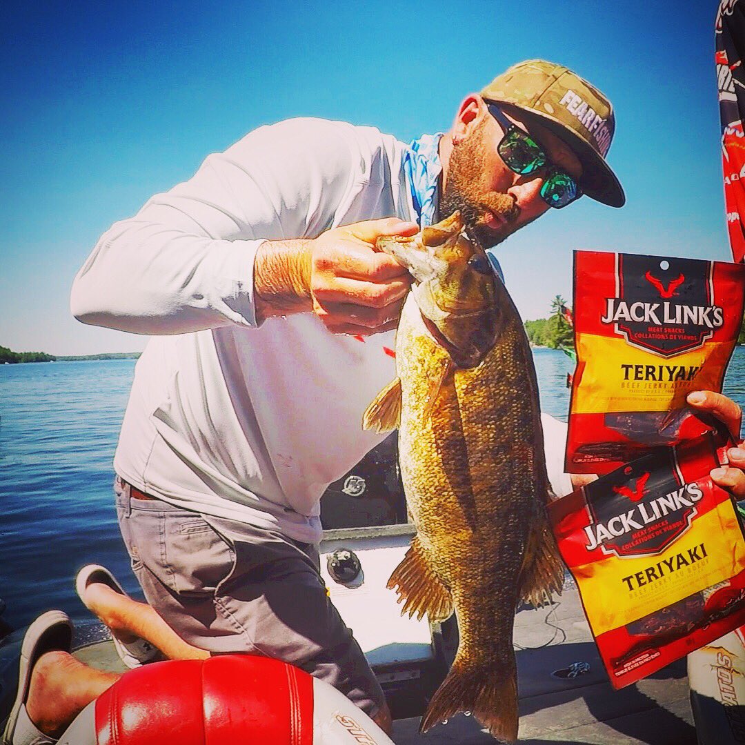 ianwestBLO's tweet photo. You know it’s a good one when it’s a double bagger! #jacklinkscan #feedyourwildside https://t.co/Iu6JXRhj5D