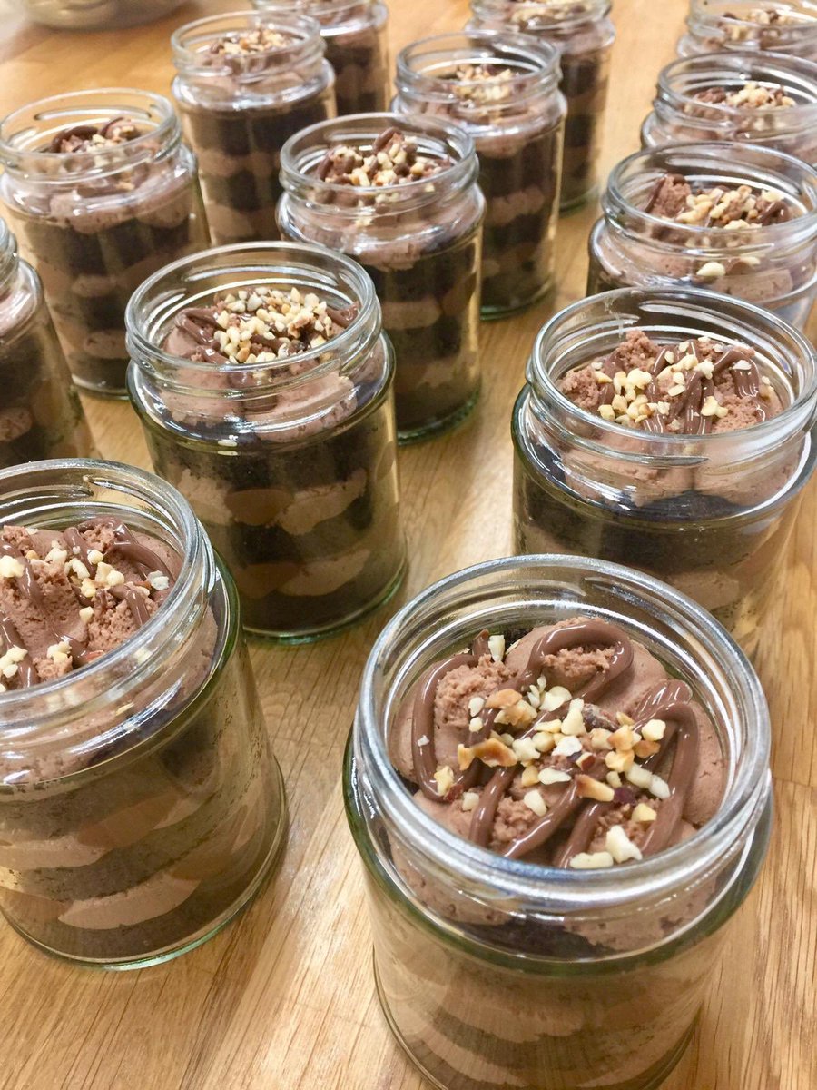 TillysCakery's tweet photo. Have you tried the tastiest CAKE JARS around yet?

😋😋😋😋😋

This week you have 9 delicious flavours to choose from:
Mint Aero
Victoria Sponge
Oreo
Cadbury Crunchie
Chocolate Orange
Salted Caramel
Kinder
Nutella
Cadbury Caramel

£5 each or any 4 for £19.

Available to order now https://t.co/f6D7YuDW7t