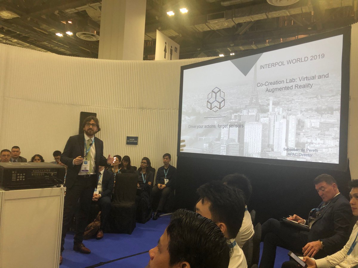 Obvious_Tech's tweet image. Successful presentation with joy and good humor for Sébastien de Peretti
He was present at @INTERPOLWorld in #Singapore 😊
He participated to Co-creation Lab &quot;Virtual and Augmented Reality”
During 1:30, he presented #OODA our &quot;command and control&quot; software.