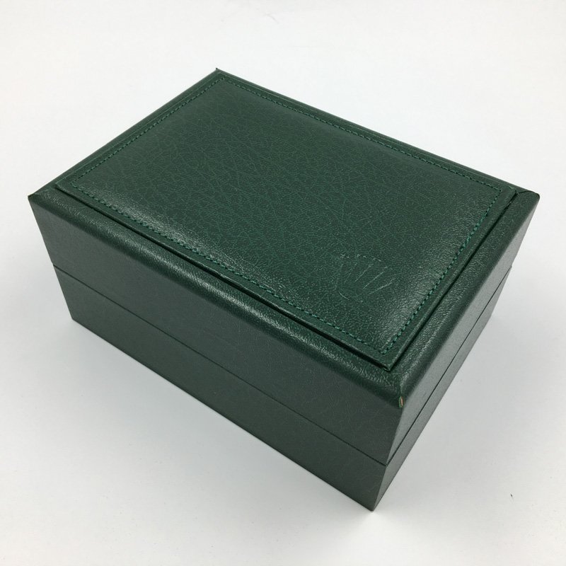 RMcpackaging's tweet image. For ROLEX Watch Box 😘
High grade Green Leather Watch Box For Gifts 🎁🎁

#leatherboxes #luxurybox #watchbox #boxes