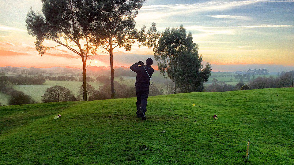 HG_Insurance's tweet photo. 🇬🇧 Know more about our #business insurance, specializing in #golf and clubs:

1) Simple: Contact us through our website https://t.co/Pqm9U3a4Cn https://t.co/P6AVT4H64E