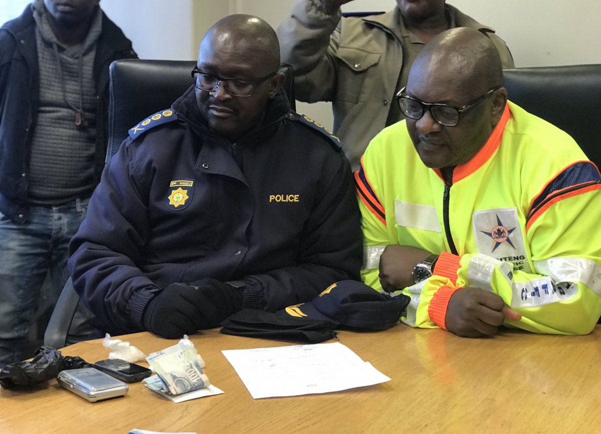 David_Makhura's tweet image. Major issues in the Kempton Park area are drugs &amp;amp; human trafficking. I want to see a turn-around in the drug and crime stats in this area over the next 6 months. This morning we uncovered various types of drugs and arrested a number of drug dealers. Nowhere to hide. #OkaeMolao
