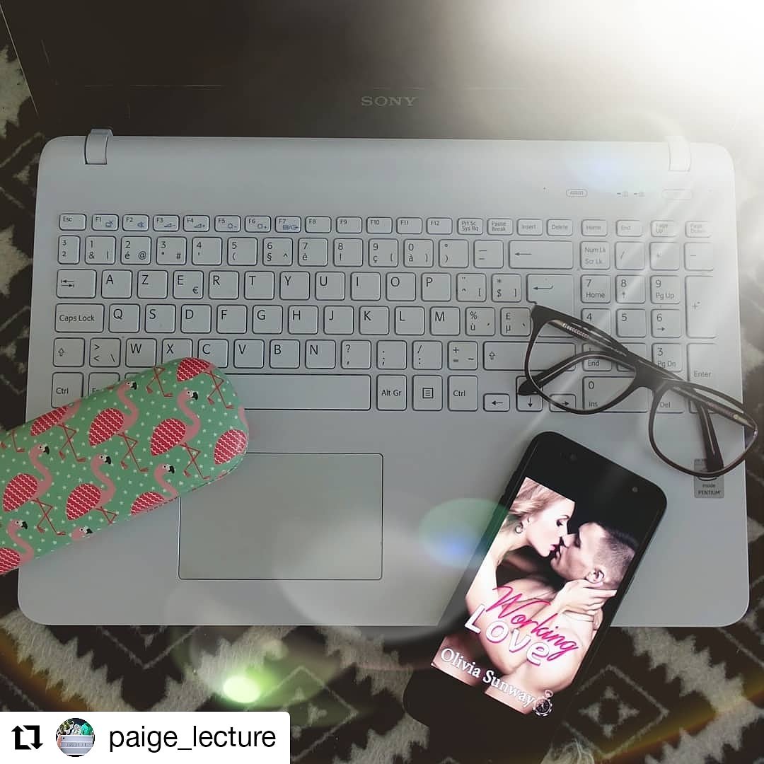 OliviaSunway's tweet image. Repost #PageLecture
⭐⭐⭐⭐/5
J'ai passé un agréable moment durant cette romance. Les personnages changent de d'habitude. Au lieu d'avoir un bad boy arrogant, on a plutôt Martin un jeune homme timide et qui fuit à la moindre occasion.