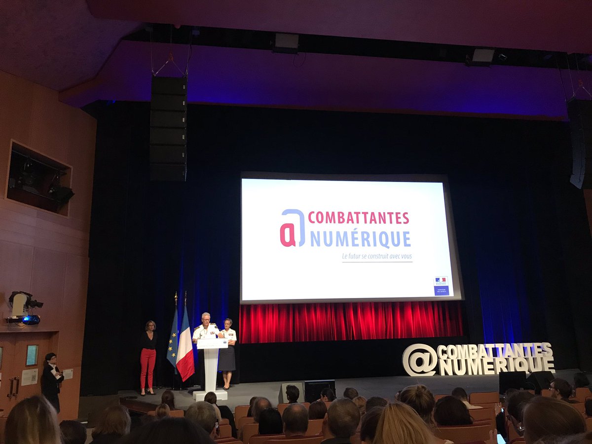 1ère édition de la journée des Combattantes @numérique 2019 à l’école militaire. Objectif : renforcer l’attractivité du numérique au ministère des Armées à travers la découverte de femmes et rôles modèles.