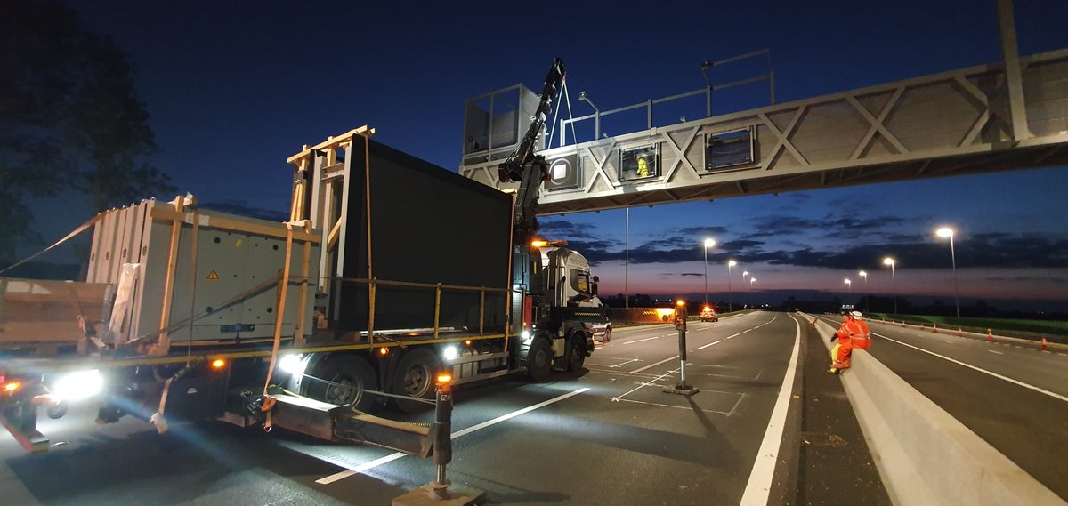 Gatwick_Group's tweet photo. DAY SLEEPER
As we are waking, for some it's time for sleeping.
@HiabOfficialUK @highwaysmag #logistics #logisticalsolutions #liftingsolutions #daysleeper https://t.co/AONtZMHAHA