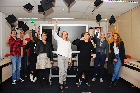 BureauDFO's tweet photo. In een openhartig interview vertelt @HolBubeck hoe zij de eerste groep van de leergang Schadebehandelaar financieel advieskantoor heeft ervaren https://t.co/RBPBI4sK8l https://t.co/1Shb3xSzQn