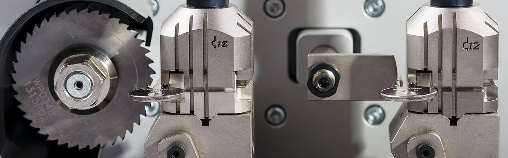 ZiehFix's tweet photo. Die Nutzung der #Keyline #Schlüsselfräsmaschine #Ninja #Total ist kinderleicht und sieht gut aus. Diese #Fräsmaschine ist bei #Wendt erhältlich
The Usage of the Keyline #KeyCuttingMachine #NinjaTotal is simple and look professional.
#locksmith #Schlüsseldienst #Schlüssel https://t.co/lzdg29DyPW