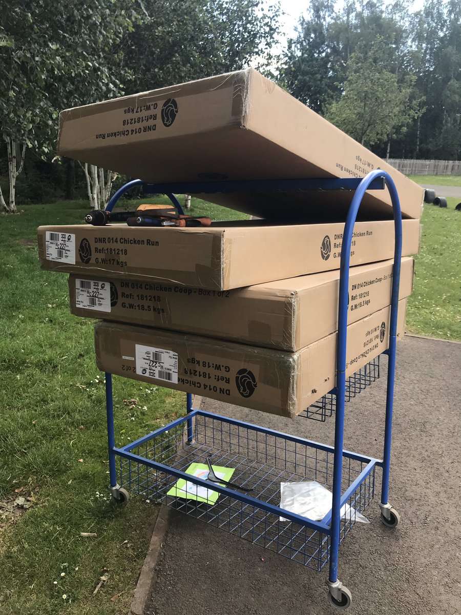 nantcelynschool's tweet photo. A very BIG THANK YOU  to or friends @coed_eva allotments who have put together our new hen house ...... we now have very happy hens 🐣🐔 https://t.co/ytwl2JaVzC