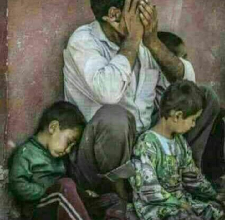 ali13680424's tweet photo. اونایی که میگید نه #جنگ می کنیم  نه #مذاکره میکنیم #خجالت از #سفره خالی #مردم بکشید تاکی  #تحریم #مقاومت  #��رسنگی #تورم و گرانی #اختلاس https://t.co/3mZyqdgJfn