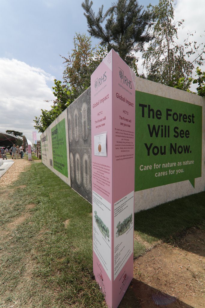 MBrandon_GD's tweet photo. Good morning Day 4 at #RHSHampton   A brilliant week so far. A big thank you to all my brilliant show volunteers for informing the public about the benefits a walk in the forest can have on mind and body 💚🌳 
#theForestWillSeeYouNow  
#biophilia
#MentalHealthAwareness https://t.co/FOvmfveMdn