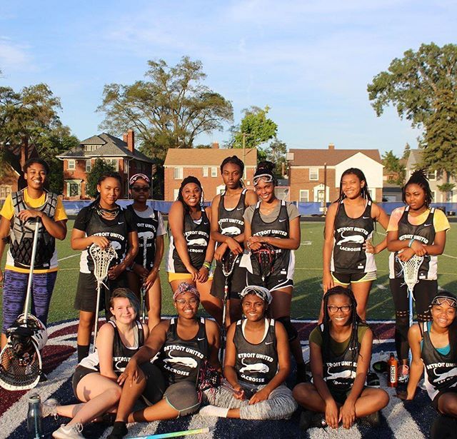 mittenstatelax's tweet photo. Repost from @detroitunitedlacrosse - All smiles for our last practice before #DetroitUnitedWLax first tournament this weekend and for getting our sweet new uniforms!
#DetroitLacrosse #LaxInTheD #DetroitUnited #GrowTheGame https://t.co/tfwQVfEVxb