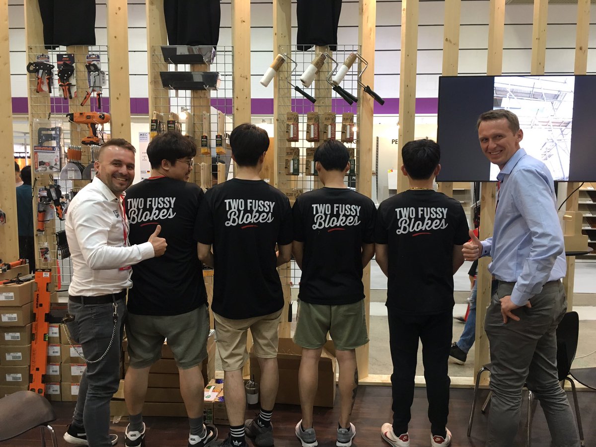 TwoFussyBlokes's tweet photo. Meet TFB team in Korea. Thank you for working so hard to make this all possible, we couldn’t have done it without you. 고맙습니다 #koreabuild #twofussyblokes https://t.co/DVREi4iiuw