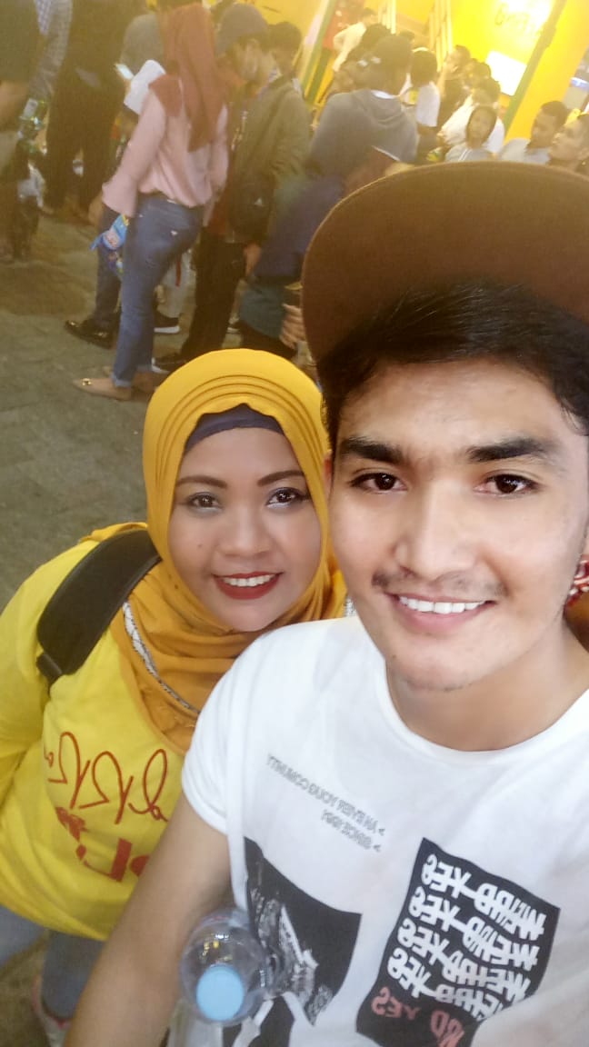 #LDR <a href="/rdi971/">97.1 FM RADIO RDI JKT</a> hi ka Ea Mau Req Lagu Kamu Pelakor Ratu Idolaa Salam Tuk 
Adi Baelah
Agiel
Nheyra
Ratman
IdhuyC 
Liina_adja 
Yudhi_Gendut 
Sandra Holiq 
runa
Klan
Chiwonk Noerlatif 
Mamah awan
Tritusmi
Denkuz 
Miati
Ella azmi
spesial tuk karyawan Kme anugrah Jaya