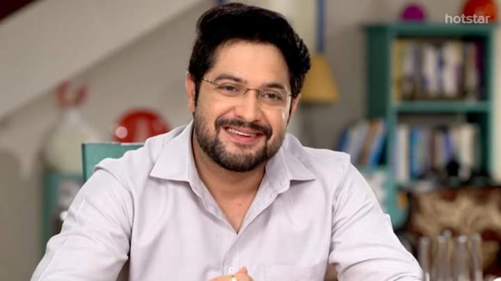 RahmanRownak's tweet photo. #PhagunBou is reigning on top of the trp chart on @StarJalsha_ yet again &amp; being #slot_leader at 🕣 as trp 🔝per show in prime time.. Lot's of love♥ &amp; gratitude❤ @Love_Oindrila @VikramChatterje Proud to be a #PBlover #roddur #mohul @MagicMomentsMP https://t.co/T0VuKB2QPX