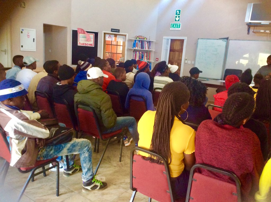 SSIIntl's tweet photo. Yesterday we welcomed our 2nd cohort of #FindTheLeaderWithinYou participants. They will be taking part in the 6 month leadership programme till December 2019! We are very pleased to have you on board ๐
#GraffLeadershipCentre #FACET #SSINTL https://t.co/Fmh06Hc4uJ
