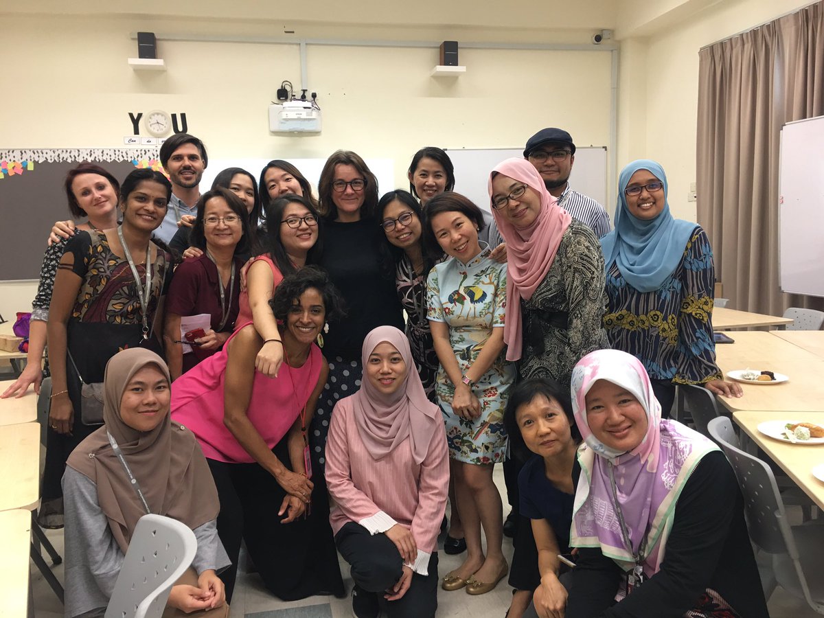 We started with a simple hello 👋 but ended with a complicated goodbye. We will miss you <a href="/davinamccarthy1/">davina mccarthy</a> 😘 #HIS_learning #farewell