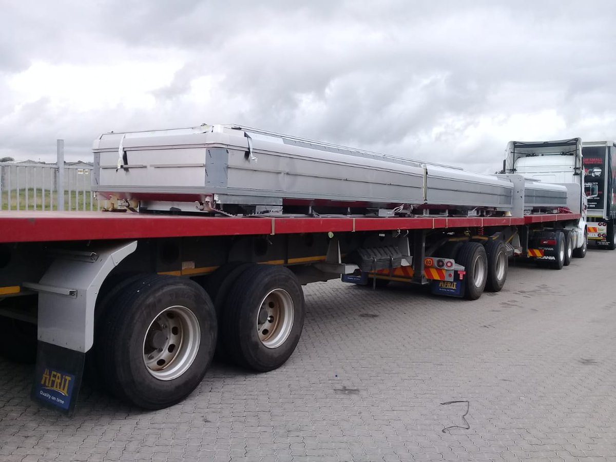 BAC_Updates's tweet photo. Can anyone guess what we're taking from #CapeTown to #Harare this week?

Here's a clue: ❄ https://t.co/8NluvnFneD